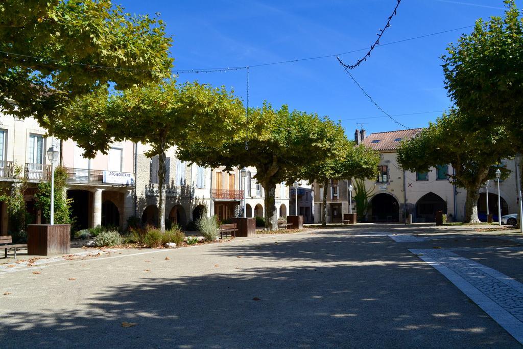 Gite Sicard Sos Exterior photo